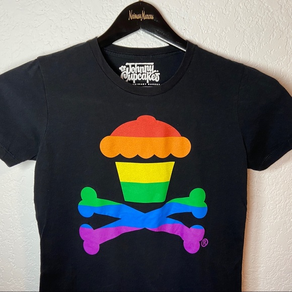 Johnny Cupcakes Womens Shirt Small Black Rainbow Pride LGBTQ Cupcake Crossbones - Picture 3 of 11